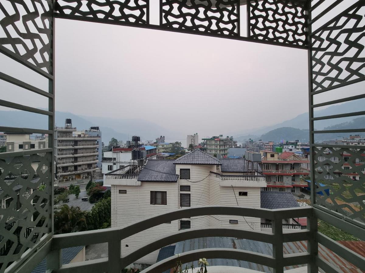 Chautari Boutique Hotel Pokhara Extérieur photo