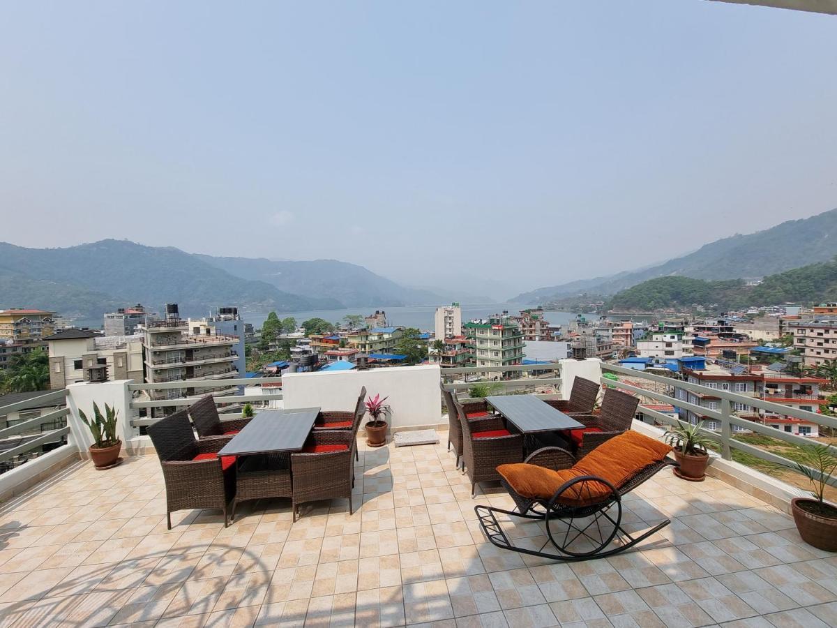 Chautari Boutique Hotel Pokhara Extérieur photo
