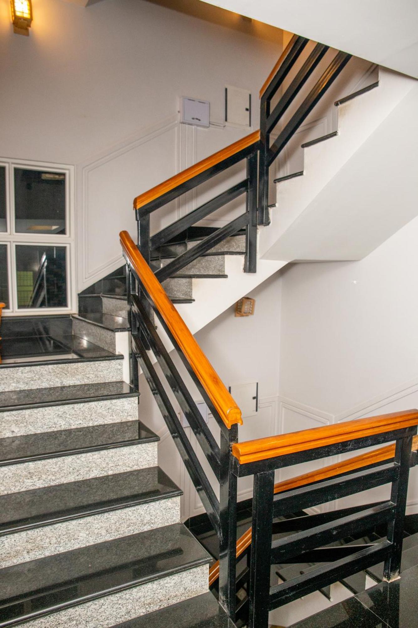 Chautari Boutique Hotel Pokhara Extérieur photo